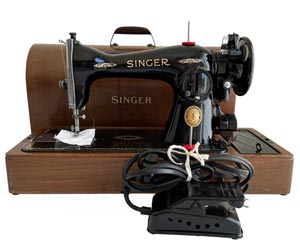 Farmhouse Style: Singer 15-91, Circa 1953–1955